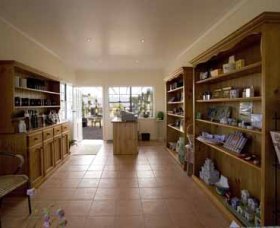 Bunna Bunoo Olive Grove - Port Augusta Accommodation 2