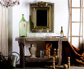 Sally Beresford Antiques/French Farmhouse Tables - Port Augusta Accommodation 3