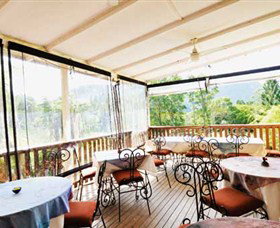 Blue Knob Hall Gallery And Cafe - Port Augusta Accommodation 3