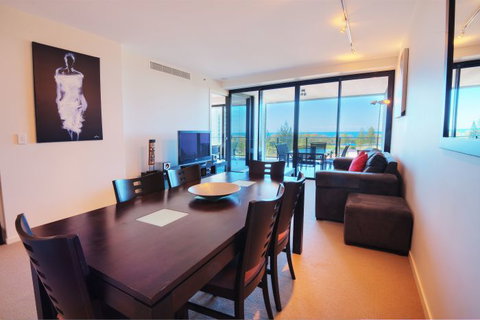 Ultra Broadbeach - Port Augusta Accommodation 7
