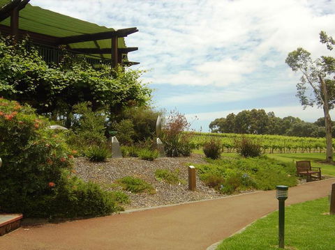 Margaret River, Caves, Wine And Cape Leeuwin Lighthouse Tour From Perth - Port Augusta Accommodation 2