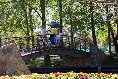 Adelaide 90-Minute Pedicab Tour: Scenic Green & River Experience - Port Augusta Accommodation 5