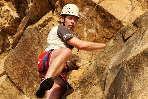 Rock Climbing At The Kangaroo Point Cliffs In Brisbane - Port Augusta Accommodation 0