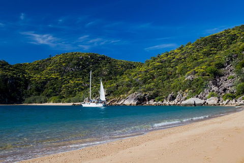 Full-Day Adventure Sailing Experience: Circumnavigate Magnetic Island - Port Augusta Accommodation 0