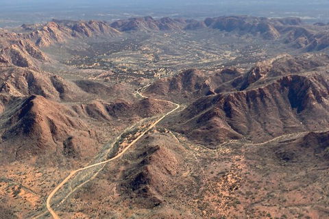 Scenic Flight: Gosses Bluff - Port Augusta Accommodation 2
