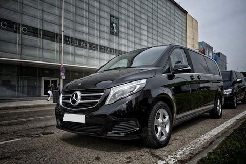 Arrival Private Transfer Sydney Airport SYD To Sydney In Luxury Van V Class - Port Augusta Accommodation 3