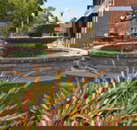 Bauer and Wiles Memorial Fountain - Port Augusta Accommodation