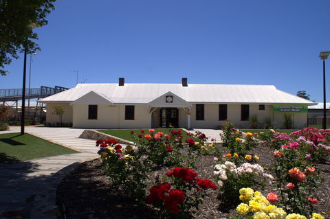 Old Railway Station - Port Augusta Accommodation 0