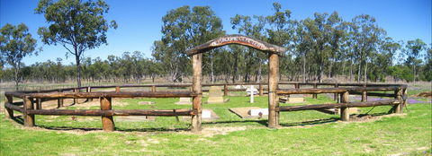 Old Injune Cemetery - Port Augusta Accommodation 0