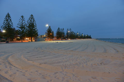 Altona Beach - Port Augusta Accommodation 1