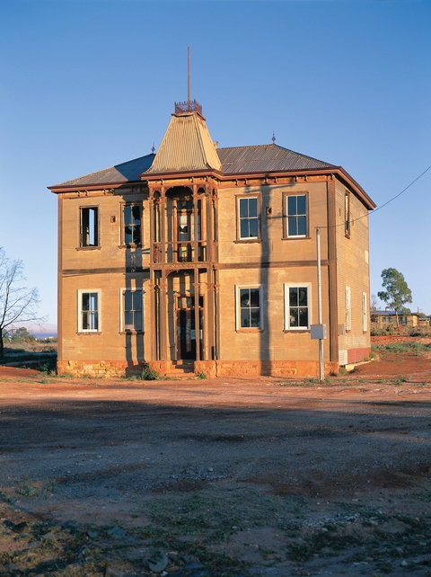 Masonic Lodge - Port Augusta Accommodation 1