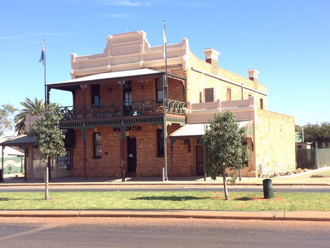 Old Gentleman's Club - Port Augusta Accommodation 0