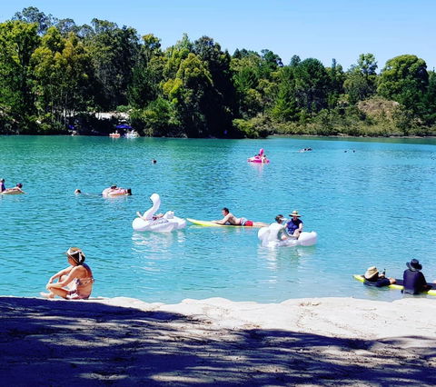 Black Diamond Lake - Port Augusta Accommodation 0