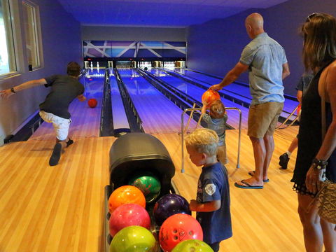 Bowlo Sports And Leisure Yamba - Port Augusta Accommodation 2