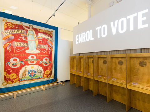 Centre Of Democracy - Port Augusta Accommodation 2