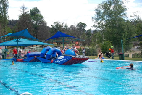 Marysville Outdoor Swimming Pool - Port Augusta Accommodation 1
