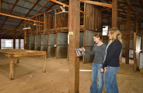 Yanga Woolshed - Port Augusta Accommodation 0
