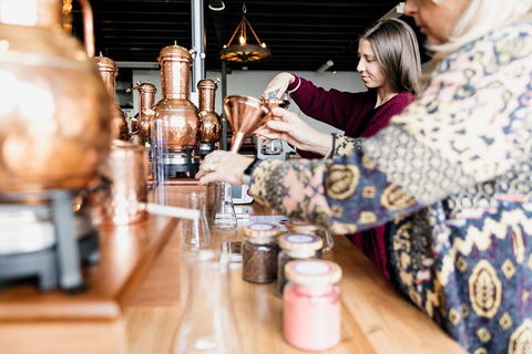 Small-Group Gin Masterclass In Gold Coast - Port Augusta Accommodation 0