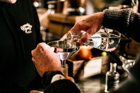 Making Your Own Gin Distillery Tour And Tasting Experience - Port Augusta Accommodation 4