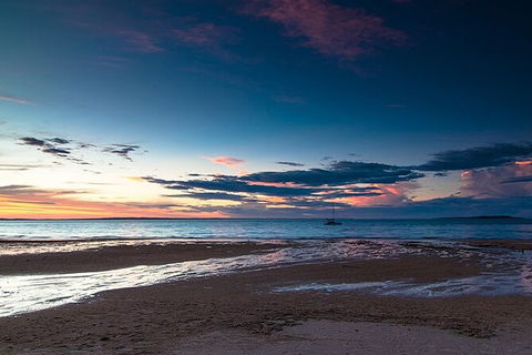Bareboat Hire - Cattitude 7 Nights - Port Augusta Accommodation 1