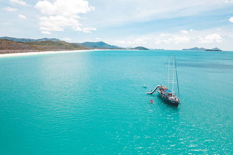 Day Sail The Whitsunday Islands On Atlantic Clipper From Airlie Beach - Port Augusta Accommodation 4
