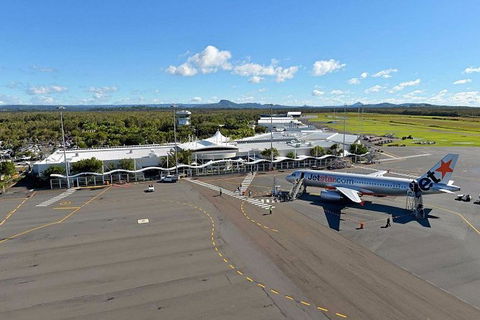11 Seat Minibus | Sunshine Coast Airport Private Transfer - Port Augusta Accommodation 4