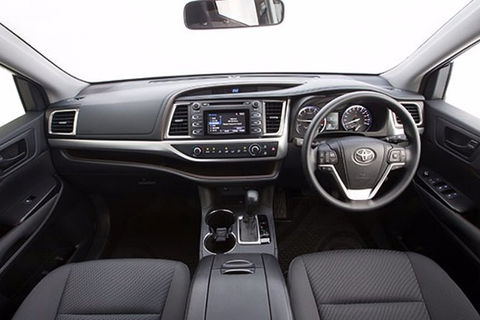 4 Seat SUV Sedan | Sunshine Coast Airport Private Transfer - Port Augusta Accommodation 3