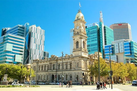 Adelaide Airport Transfers : Airport ADL To Adelaide City In Luxury Car - Port Augusta Accommodation 7