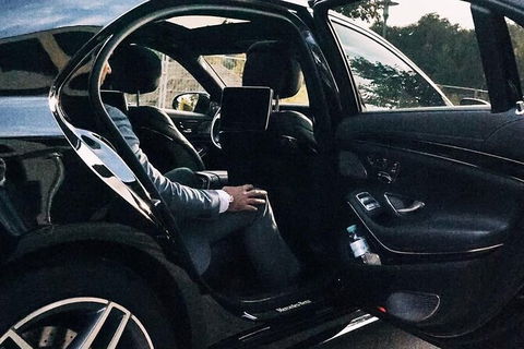 Arrival Private Transfers: Adelaide Airport ADL To Adelaide In Business Car - Port Augusta Accommodation 4