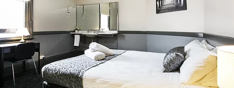 Shenanigans At The Imperial - Port Augusta Accommodation 2
