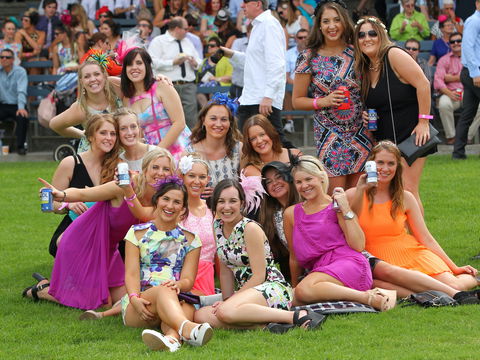 Albury Racing Club Boxing Day Races - Port Augusta Accommodation 2