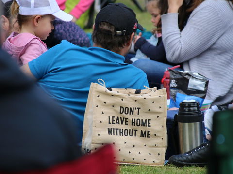 Music In The Gardens - Mitch King - Port Augusta Accommodation 2