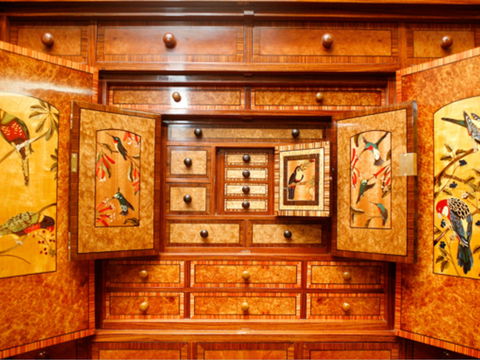 The Wonders Of The Hannah Cabinet - Port Augusta Accommodation 0