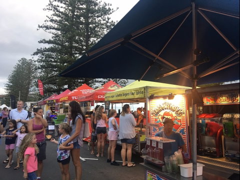 Twilight Markets Caloundra - Port Augusta Accommodation 2
