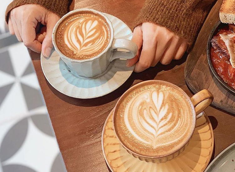 Cafes and Breakfast Spots