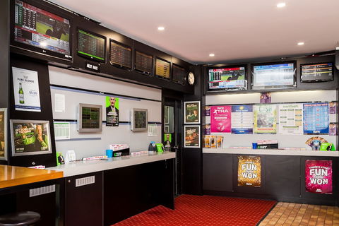 Edgewater Hotel - Port Augusta Accommodation 1