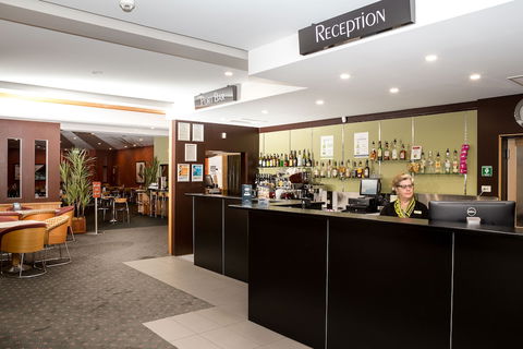 Edgewater Hotel - Port Augusta Accommodation 0