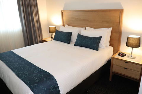Fawkner Executive Suites & Serviced Apartments - Port Augusta Accommodation 4