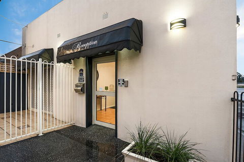 Fawkner Executive Suites & Serviced Apartments - Port Augusta Accommodation 3
