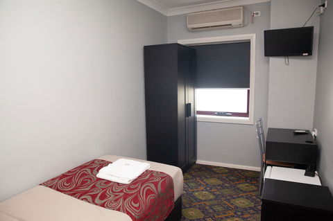 Royal Hotel Singleton - Port Augusta Accommodation 5