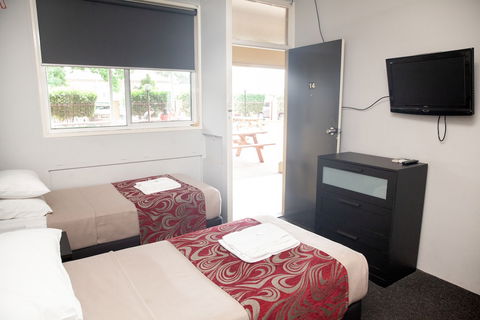Royal Hotel Singleton - Port Augusta Accommodation 2