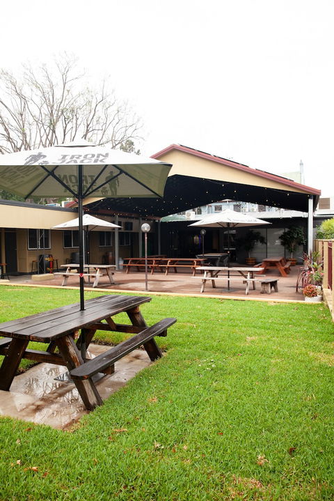 Royal Hotel Singleton - Port Augusta Accommodation 0
