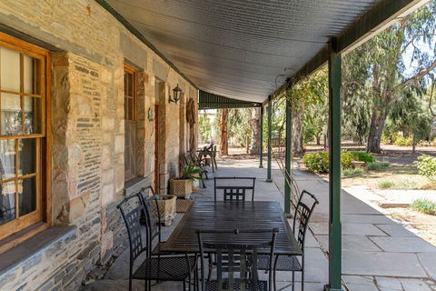 Reillys Wines Heritage Cottages - Port Augusta Accommodation 2