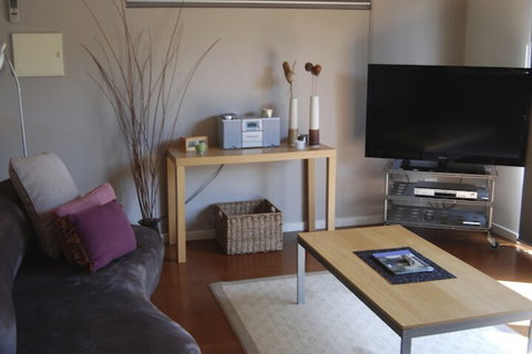 Bellbrae Harvest - Port Augusta Accommodation 1