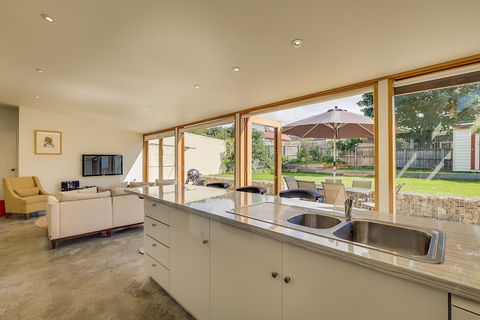 Brampton Cottage - Port Augusta Accommodation 2