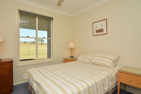 Madigan Wine Country Cottages - Port Augusta Accommodation 4