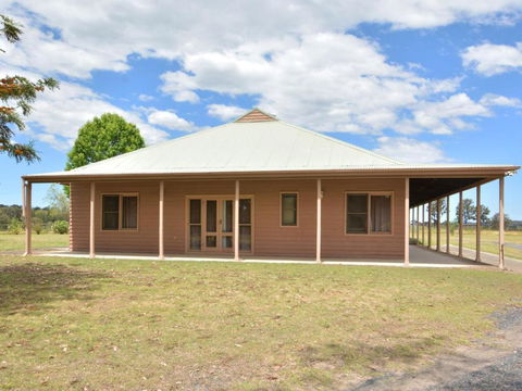 Grasmere Estate Homestead Hear The Lions Roar From Nearby Hunter Valley Zoo - Port Augusta Accommodation 6