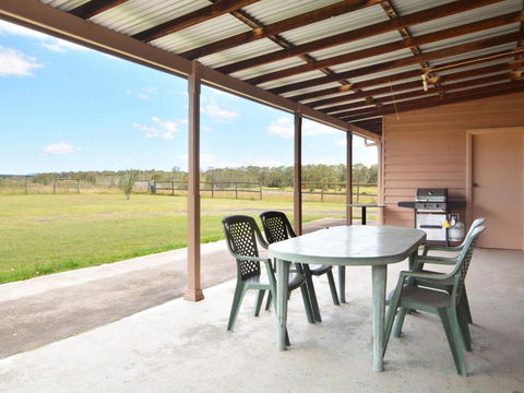 Grasmere Estate Homestead Hear The Lions Roar From Nearby Hunter Valley Zoo - Port Augusta Accommodation 2