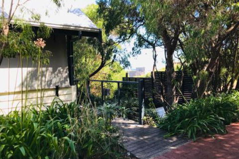 Zephyr Studio - Port Augusta Accommodation 1