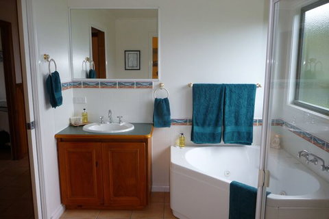 Johanna Bluegum Holiday Cabins - Port Augusta Accommodation 4